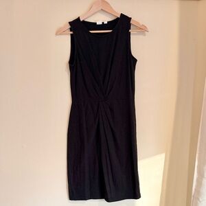 Little Black Dress XS women’s twist front ruched mini dress knit shift